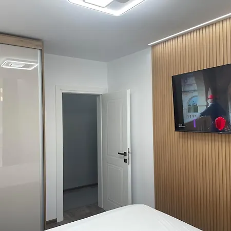 Flat Park Apartment